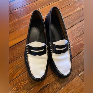 Weejun black and white loafers